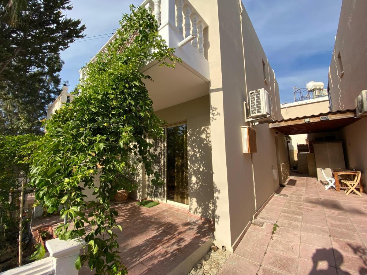 Moutallos Rooms Inn Homes Paphos Eksteriør billede